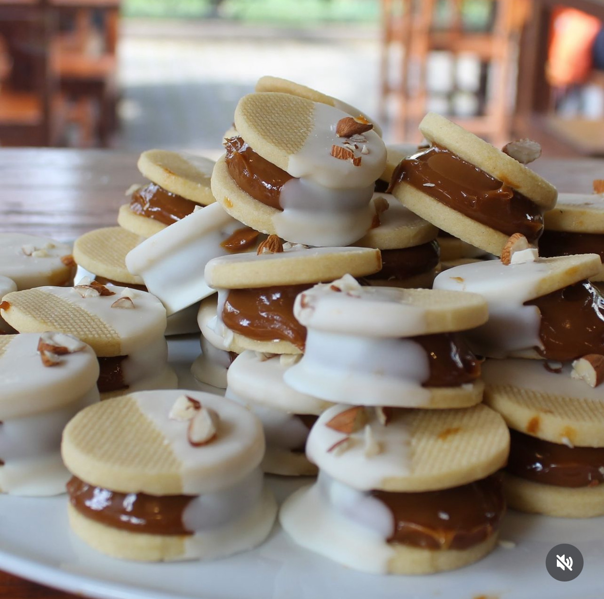 Pastelería y alfajores de COFI