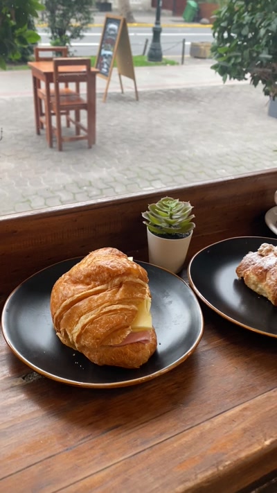 Croissant servido en COFI